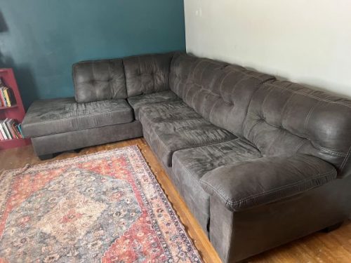 L shaped sectional couch/sofa